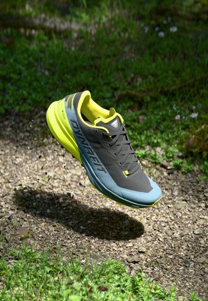 ULTRA GTX - Chaussures de running - hurricane/black out