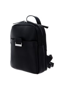 Schwarzer Leder-Rucksack mit strukturiertem Finish, Reißverschluss, Fronttasche und silbernen Hardware-Akzenten. Verfügt über verstellbare Träger.