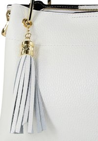 DrachenLeder TOSCANTO - Handtas - weiß