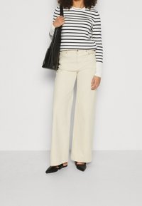 Esprit Strickpullover - off-white