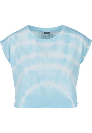 Ljusblå tie-dye t-shirt, korta ärmar, rund hals, mjuk bomullstextil, har ett virvlande mönster och fållade kanter.