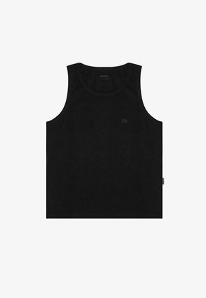 Camisa sin mangas de algodón negro con un escote redondo. Presenta un pequeño logo en la parte superior central y detalles de costura mínimos.