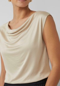 s.Oliver BLACK LABEL - T-shirt basic