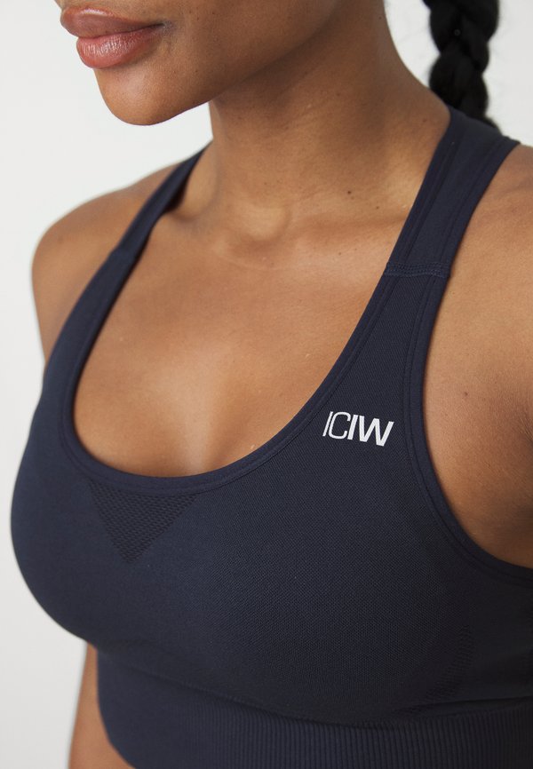 DIVINE SEAMLESS BRA - Medium support sports bra3
