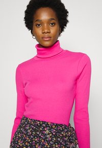 Minimum ROLLI - Camisola de manga comprida - fuchsia purple