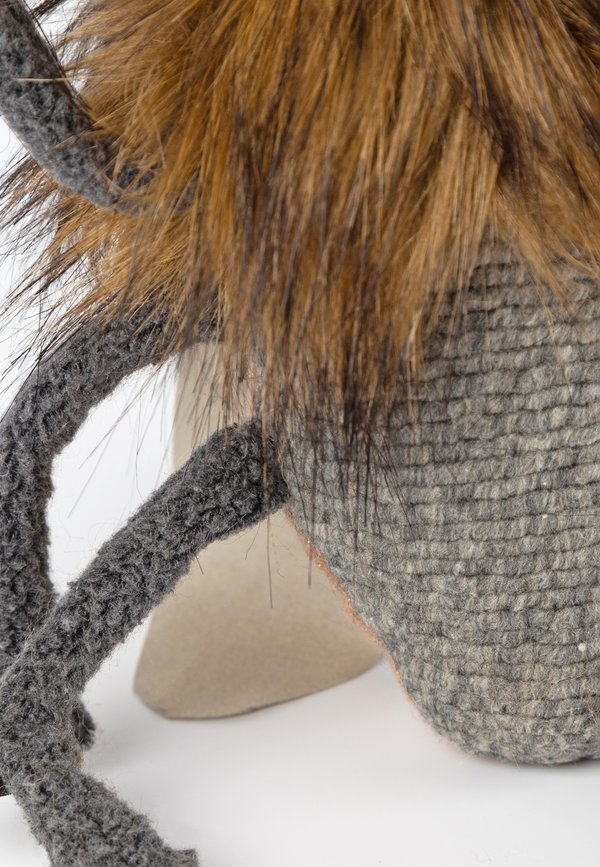 BLOODY MARIE BEASTSTOWN – Kuscheltier – braun