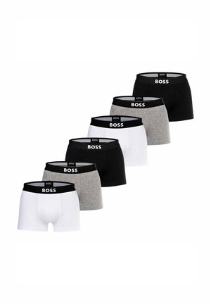 Sechs Paare Boxershorts in Weiß, Grau und Schwarz. Jede verfügt über einen schwarzen Bund mit dem "BOSS"-Logo. Aus Baumwolle, mit eng anliegender Passform.
