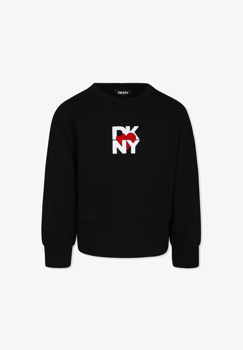 Sudadera recortada negra de algodón con mangas largas. Presenta un logo gráfico en blanco y rojo "DKNY" en la parte frontal.
