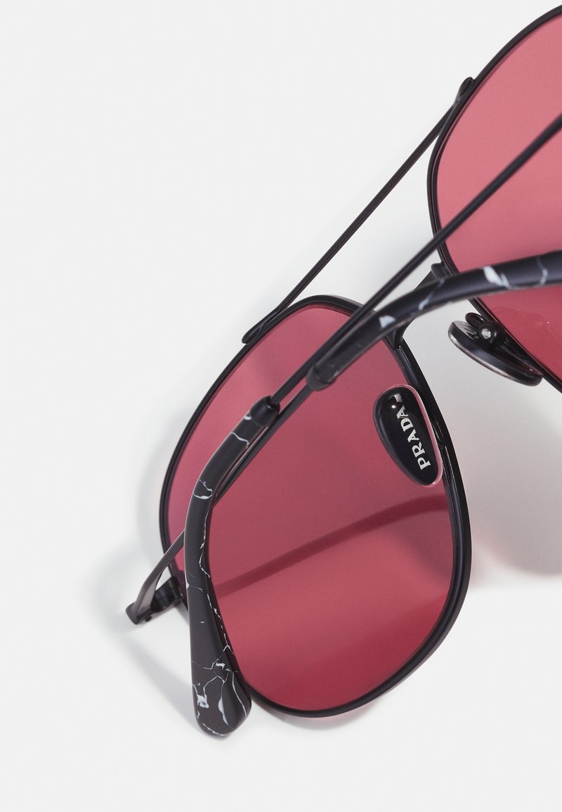 Herren Mützen, Hüte & Caps | Prada Sonnenbrille matte black/schwarz - KE47483 Herren Mützen, Hüte & Caps | Prada Sonnenbrille matte black/schwarz - KE47483
