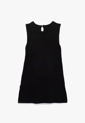 Een mouwloze zwarte jurk met een ronde halslijn, subtiele opening aan de achterkant en een rechte pasvorm. Gemaakt van een gladde stof zonder patroon.