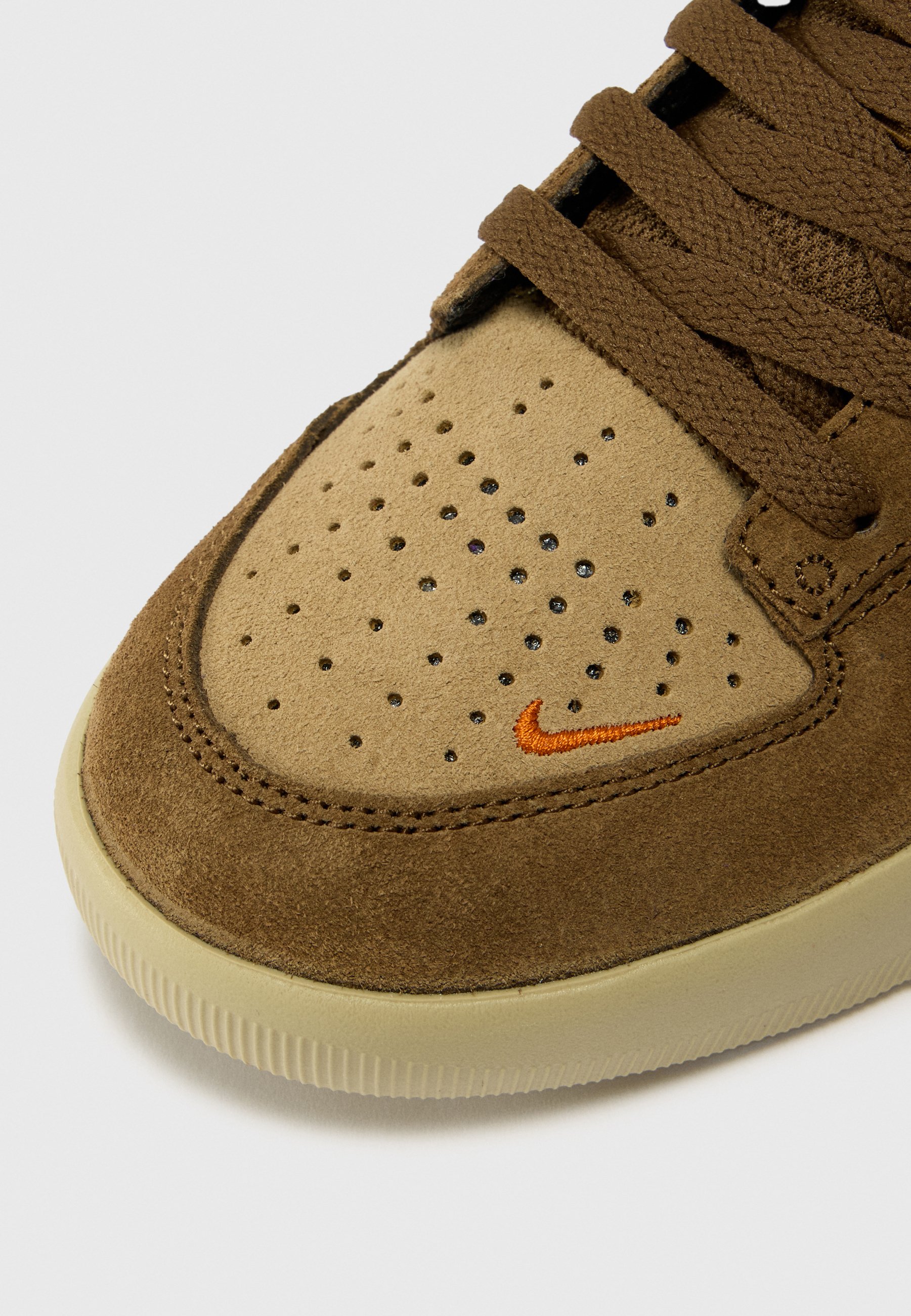 Nike SB FORCE 58 - Sneakersy niskie/brązowy - Zalando.pl