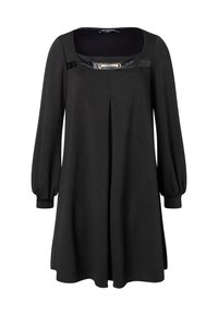 Schwarzes Kleid mit langen Ärmeln, quadratischem Ausschnitt, Faltenfront und einem dekorativen Lederakzent mit goldenen Verschluss. Weicher Stoff und lockere Passform.