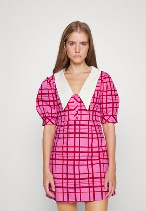 COLLARED SHIRT MINI DRESS WITH PUFF SLEEVES - Vardagsklänning - pink/red/grid
