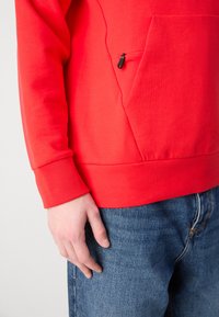 BOSS SOODY - Kapucni - open red
