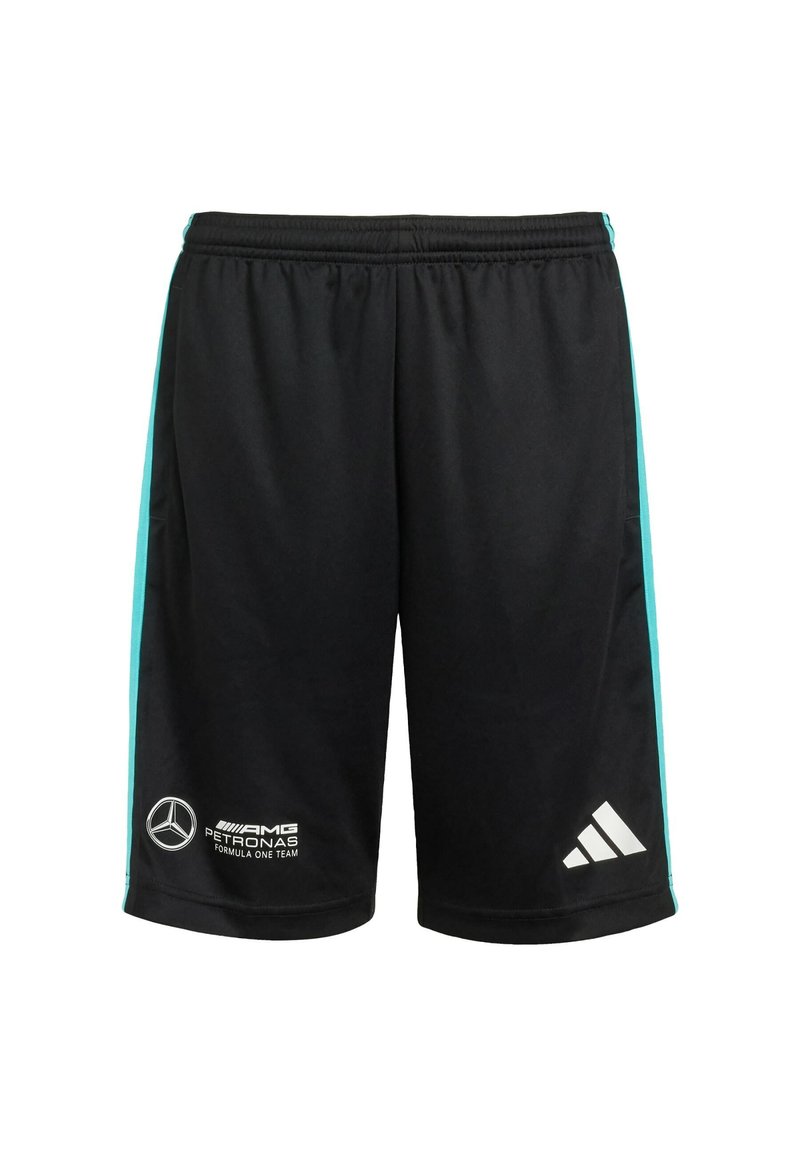 Mustat urheilushortsit, jotka on valmistettu synteettisestä materiaalista, turkoosilla sivuviivalla. Siinä on painetut logot: Mercedes ja Adidas valkoisina.