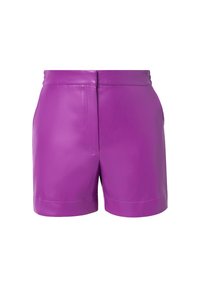 Paarse leren shorts met een gladde textuur, voorzien van een strakke uitstraling, hoge taille en subtiele stikselaccenten.