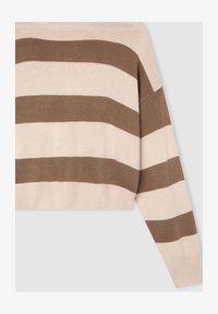 Non selezionato, var fango