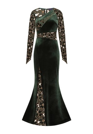 Zaļš samta kleita ar mežģīņu paneļiem, garām piedurknēm un pieguļošu augšdaļu. Iezīmēts ar izvēršotu svārku, diagonālām dizaina līnijām un sarežģītu apdari.