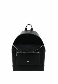 Sac à dos en nylon noir avec un dessus arrondi, une fermeture éclair, une poche avant et une texture lisse. L'intérieur présente une doublure à motif.