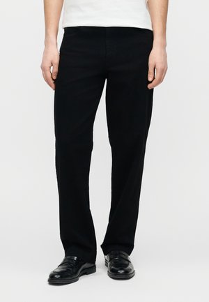 REGULAR ZENIT ESSENTIAL - Karcsúsított farmerek - black