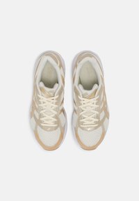 ASICS SportStyle GEL 1130 - Sapatilhas - cream/champagne