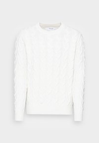 Vit kabelstickad tröja med rund halsringning och ribbade ärmslut och nederkant. Har ett strukturerat mönster genom hela kroppen.