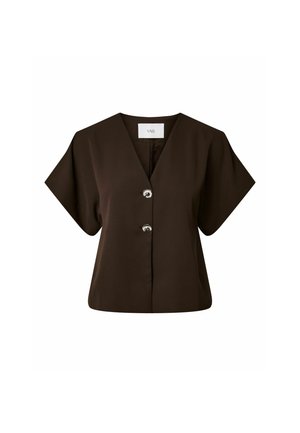 Tmavě hnědá krátká halenka s krátkým rukávem, výstřihem do V a dvěma dekorativními stříbrnými knoflíky na přední straně, označená značkou YAS.
