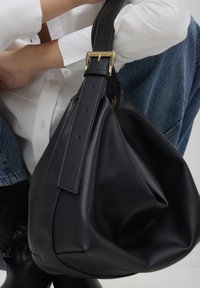 Calliope GRANDE FIBBIA  - Borsa a mano - noir