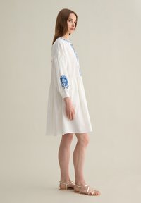 PIOMBO WITH EMBROIDERY - Vestito casual - white blue
