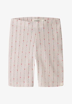 Kinderzachte roze shorts met verticale bloemmotieven in rood en blauw, een gestructureerde stof en een Lil’ Atelier merklabel aan de binnenkant van de tailleband.