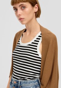 s.Oliver PONCHO - Poncho - sandstein