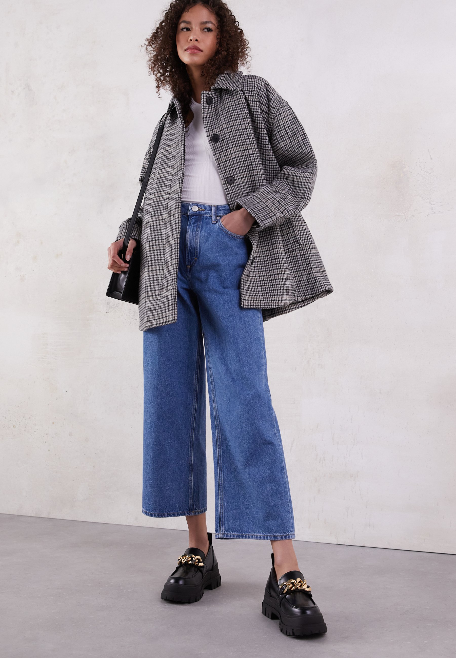 Buffalo VEGAN ASPHA LOAFER CHAIN 
