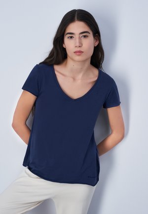 V-NECK MINIMALIST RESORT - Camiseta básica - blue