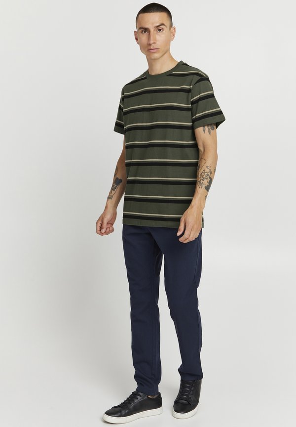 SDVincent - Print T-shirt - thyme3