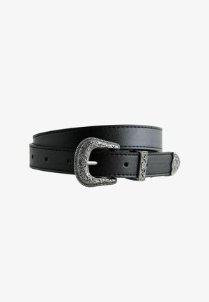 Ceinture en cuir noir avec une boucle en argent décorative ornée de motifs floraux complexes et cinq trous réglables pour le fermoir.