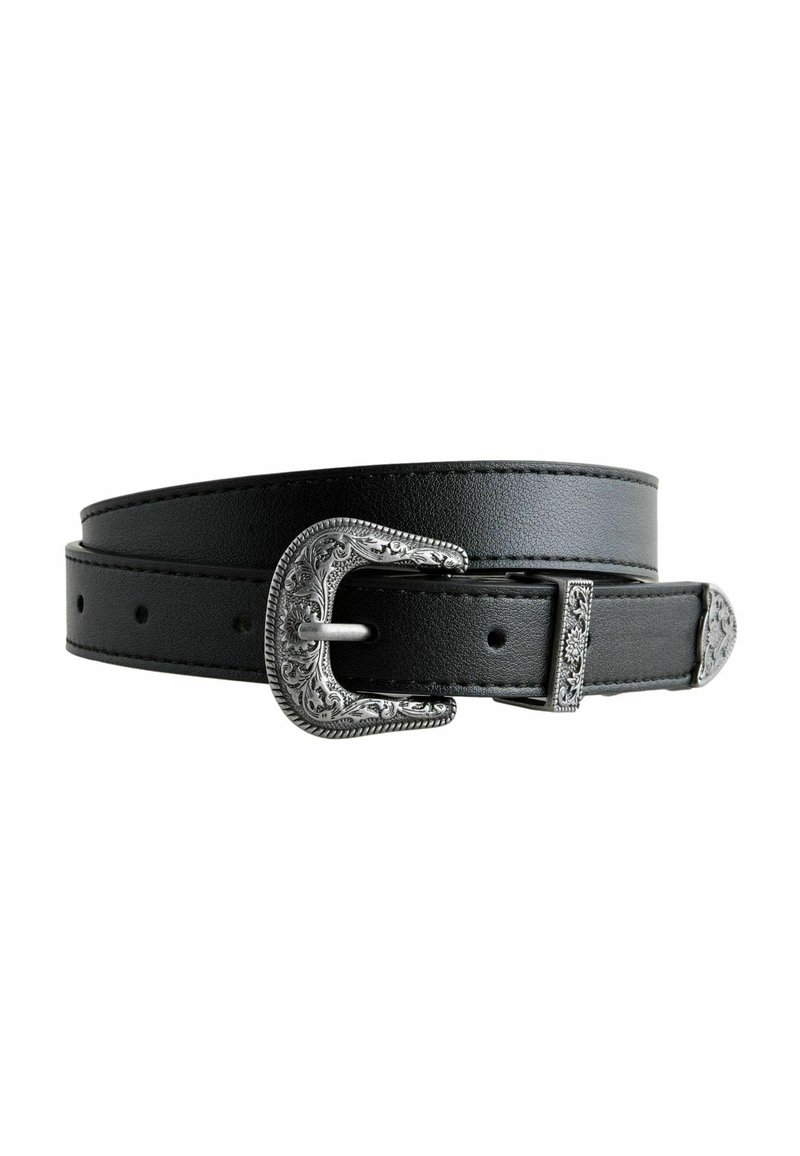Ceinture en cuir noir avec une boucle en argent décorative ornée de motifs floraux complexes et cinq trous réglables pour le fermoir.