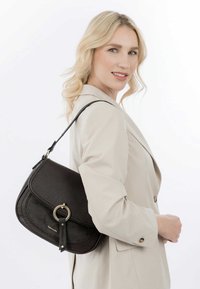Tamaris CARO - Handtasche - brown