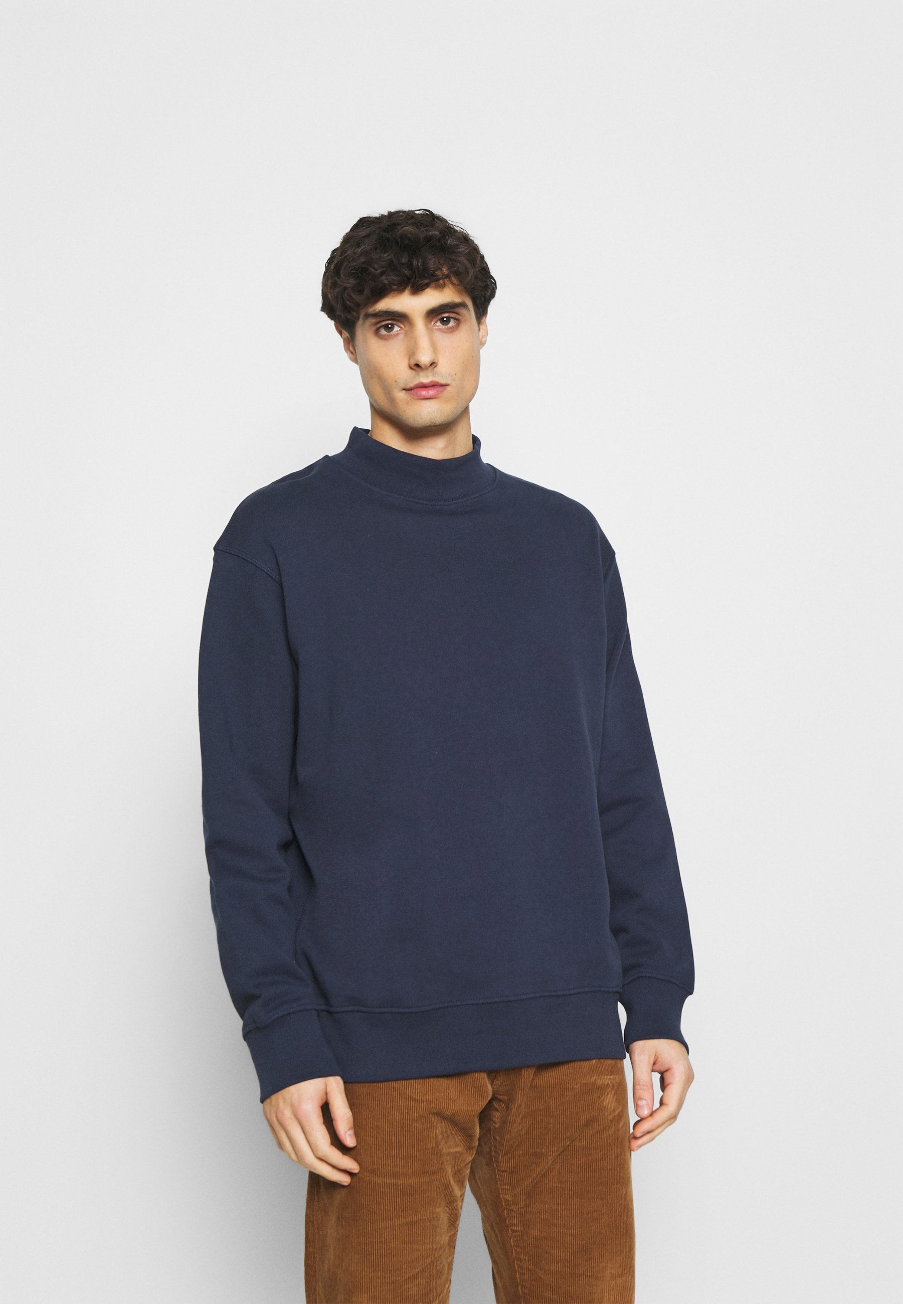 half neck sweatshirt
