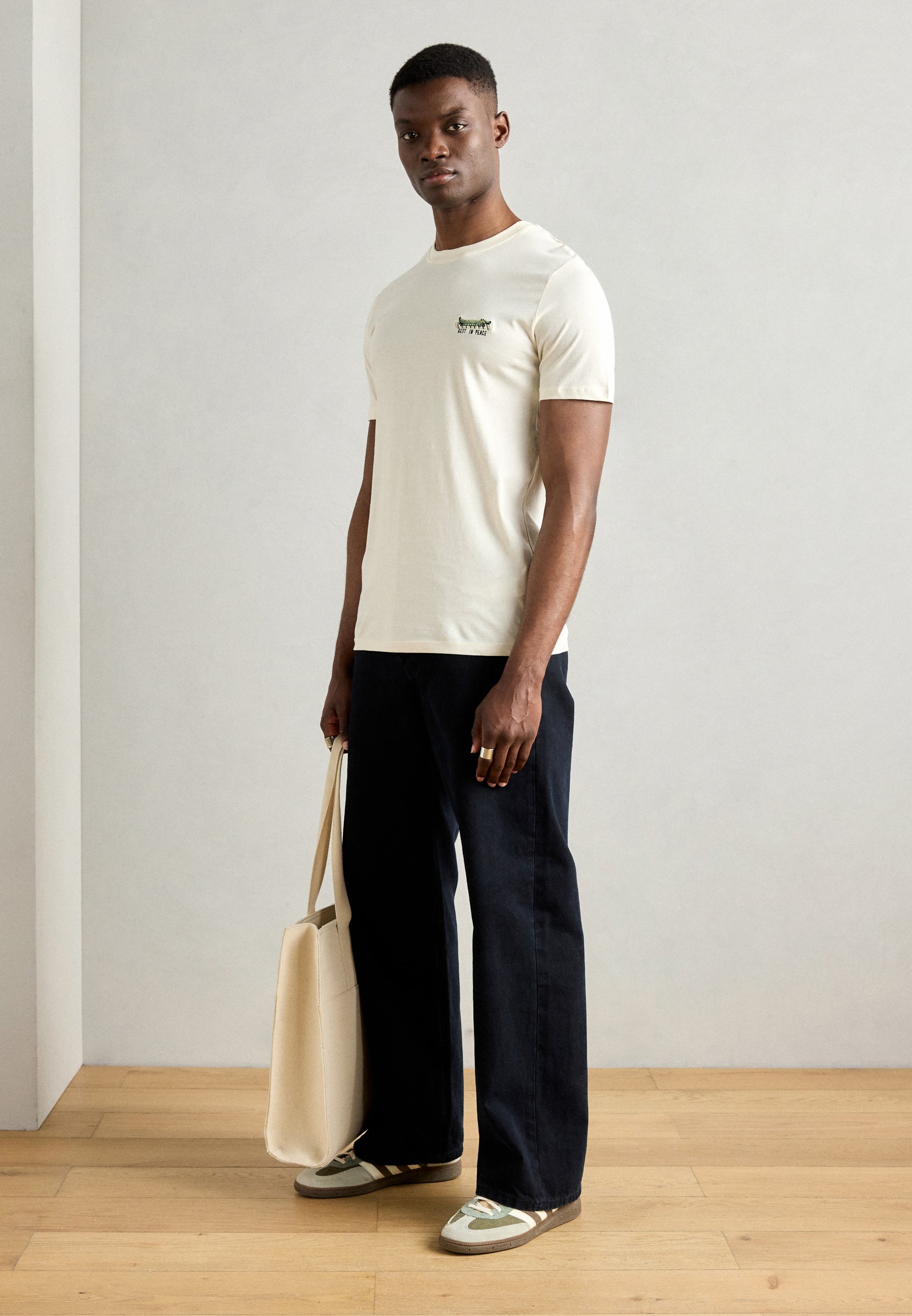 Embroidery OVY Embroidery Cotton Wide T-shirt 