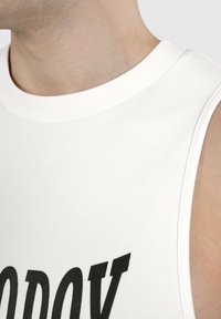 Smilodox Toppi - creme