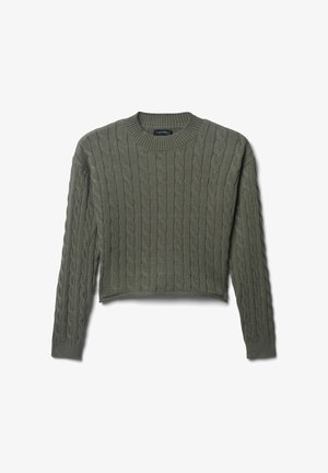 Maglione verde a treccia, design cropped, scollatura rotonda, maniche lunghe, motivo testurizzato, materiale morbido, dettagli di cucitura visibili.