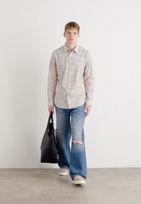 Calvin Klein THIN STRIPE STRETCH SLIM - Kauluspaita - stonehenge