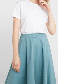 DRYKORN A-Linien-Rock - turquoise