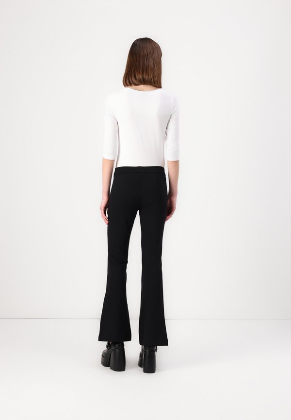 VMKAMMA FLARED PANT - Trousers4