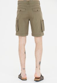 Cruz Shorts - deep lichen green