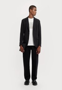 Armani Exchange TROUSERS TAILORING - Kelnės - black