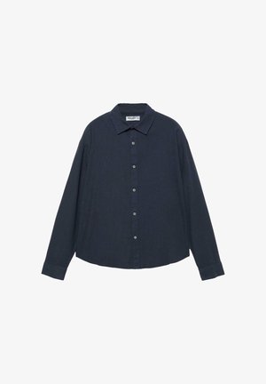 Tengerészkék hosszú ujjú ing, gombos, hegyes gallérral, gombos mandzsettával és egyenes szegéllyel, fehér háttéren laposan elhelyezve.