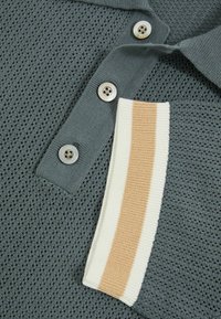 Unausgewählt, airforce blue