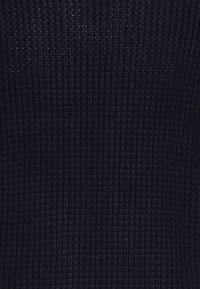 Jack & Jones JJENICK CREW NECK - Strikkegenser - sky captain