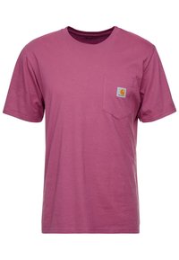 Kurzärmliges, Rundhals-T-Shirt in Pflaumenfarbe mit einer Brusttasche und einem kleinen Logopatch. Aus weichem Baumwollmischgewebe hergestellt. Geschmeidige Textur.